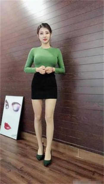 美女帅哥揉胸吸奶视频