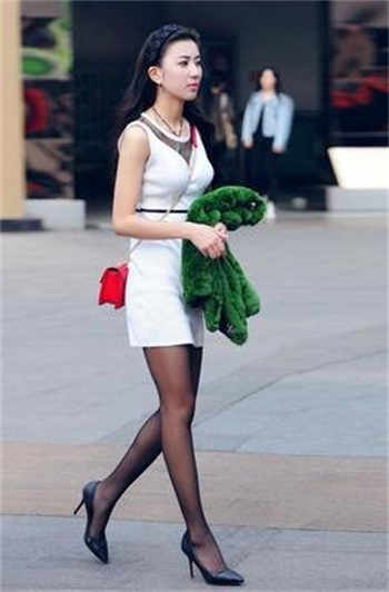 大主宰之牧尘肆虐彩潇