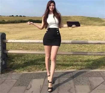 寂寞主妇与快递员