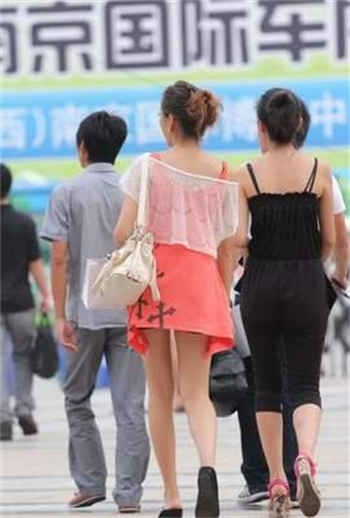 上海金桥路附近发廊