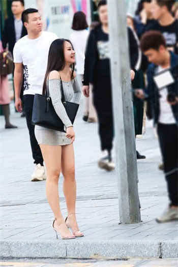 qq自动回复内容搞笑