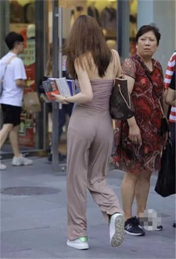 黑人聊天截图