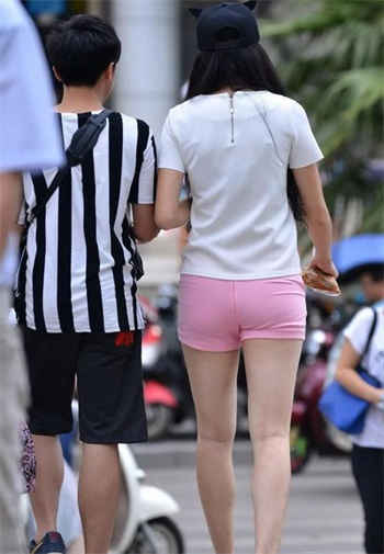 第一章走错房子睡错人