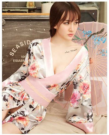 小莹的乳液全篇