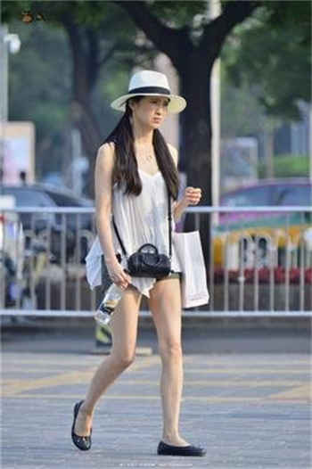 救世主样村中在线观看