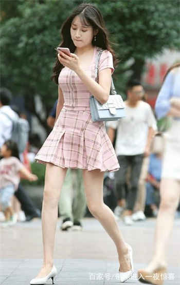 在富人园中工作的妻子