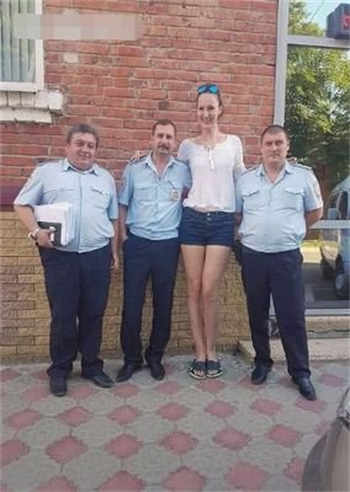 门卫秦大爷异界游