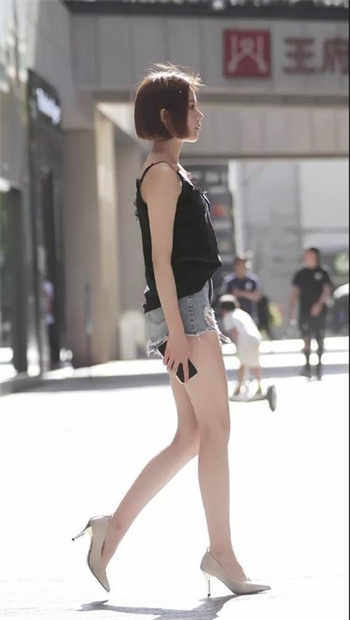 被催眠的一家王鹏婚