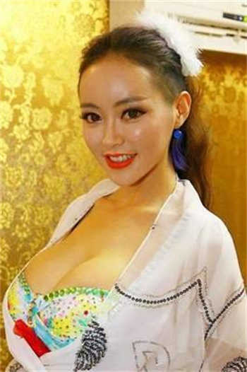 邻居的保姆