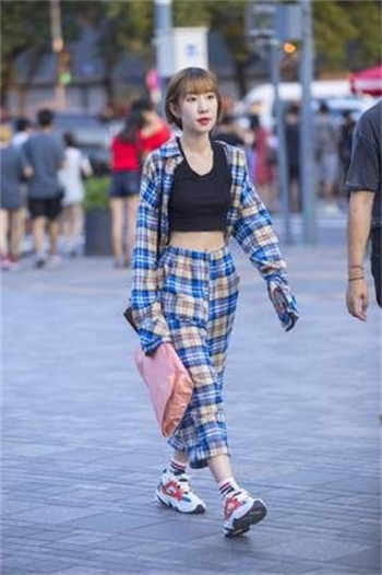 小说男主角刘浩明