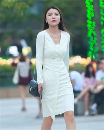 囚禁虐身鞭打女主