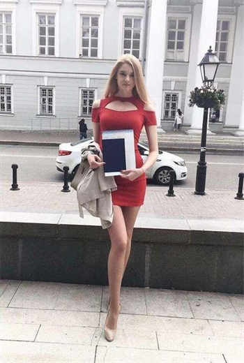 倪妮《男人装》